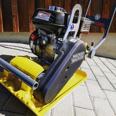 Maschine zur Bodenverdichtung